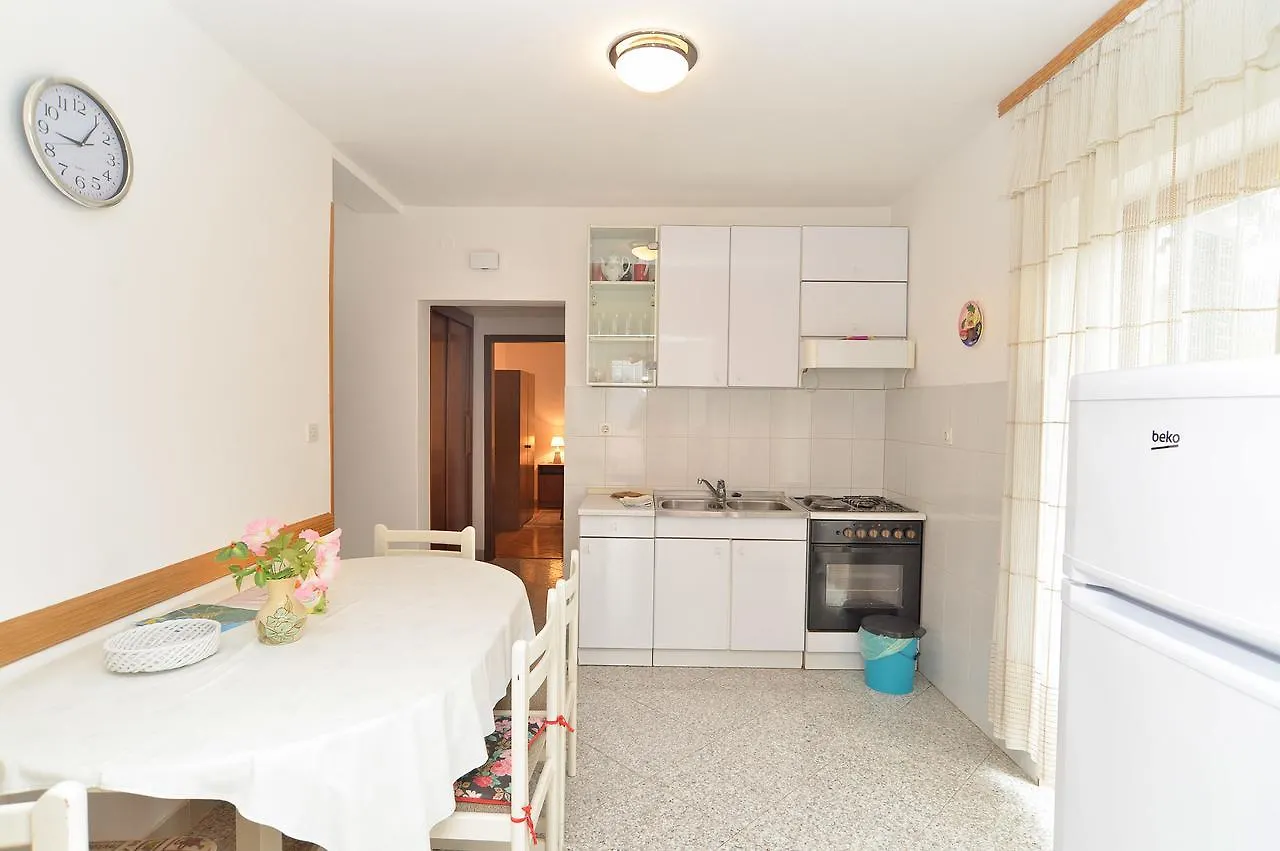 Apartments Rabac 828