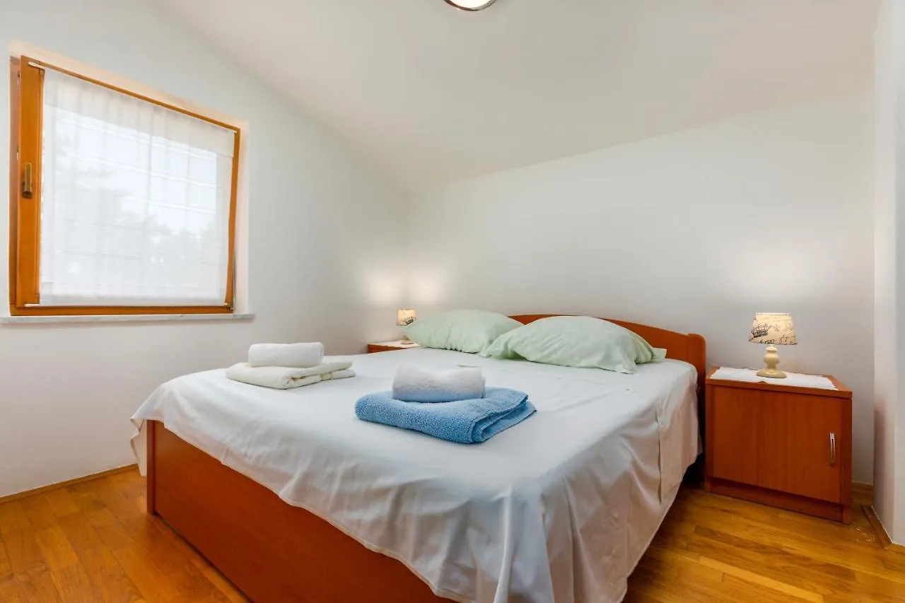 Apartments Rabac 828 克罗地亚