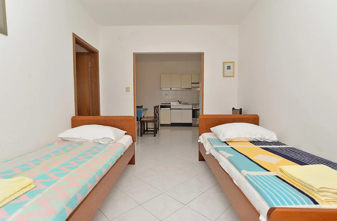 Apartments Rabac 828 0*,  克罗地亚