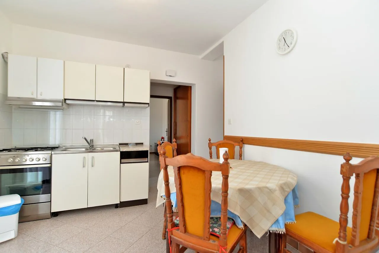 Apartments Rabac 828