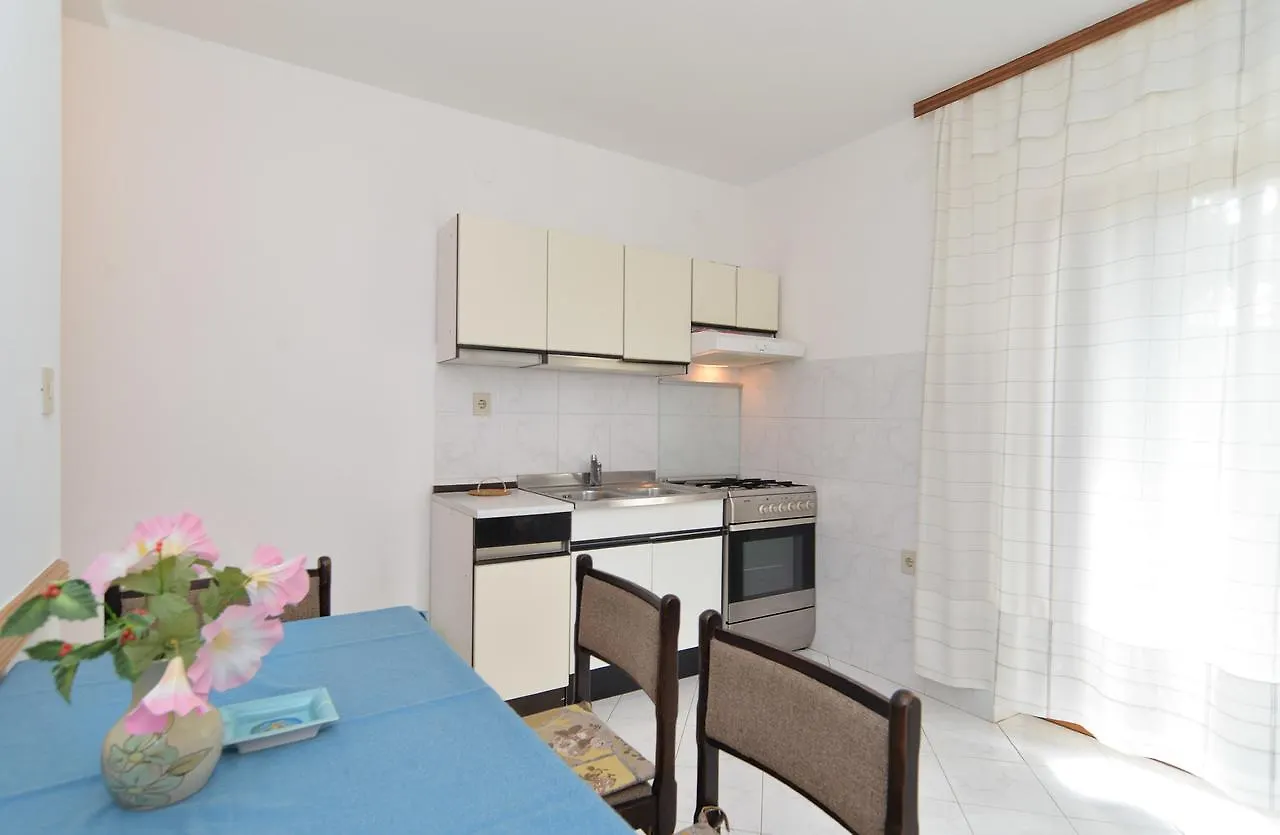 Apartments Rabac 828