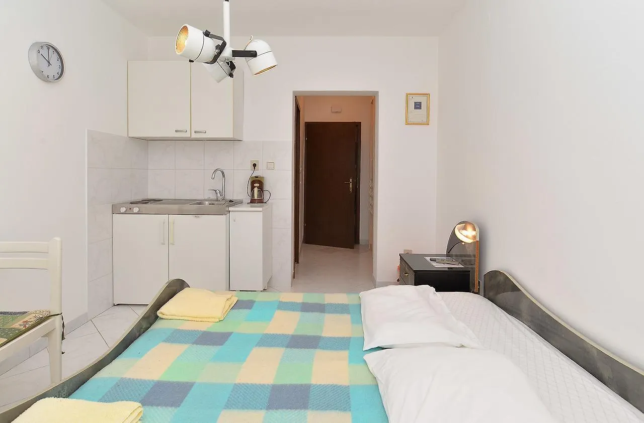 Apartments Rabac 828 克罗地亚